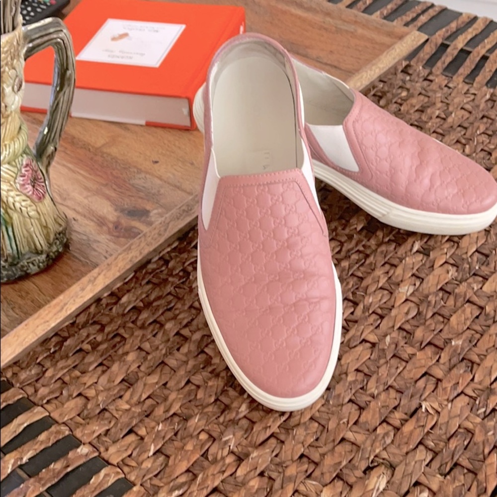 Gucci Slip On Sneakers 38.5